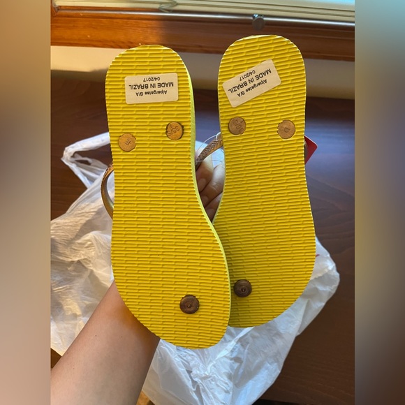 Havaianas Yellow Tropical Flip Flops EU35/36 - Picture 5 of 6